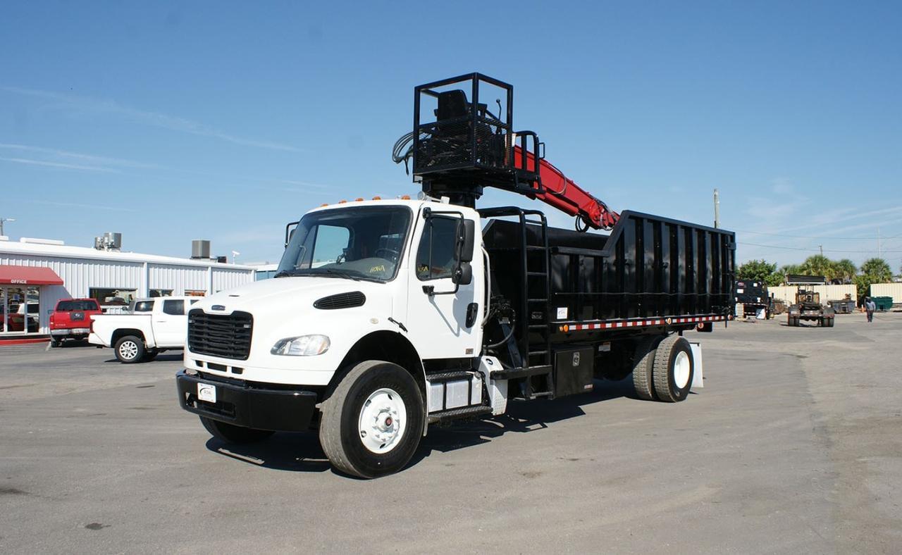 2018 Freightliner M2106 24 yd. Hood 7000 Grapple Truck Tampa FL