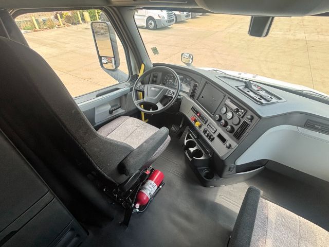 2018 Freightliner New Cascadia 126 . Seville OH