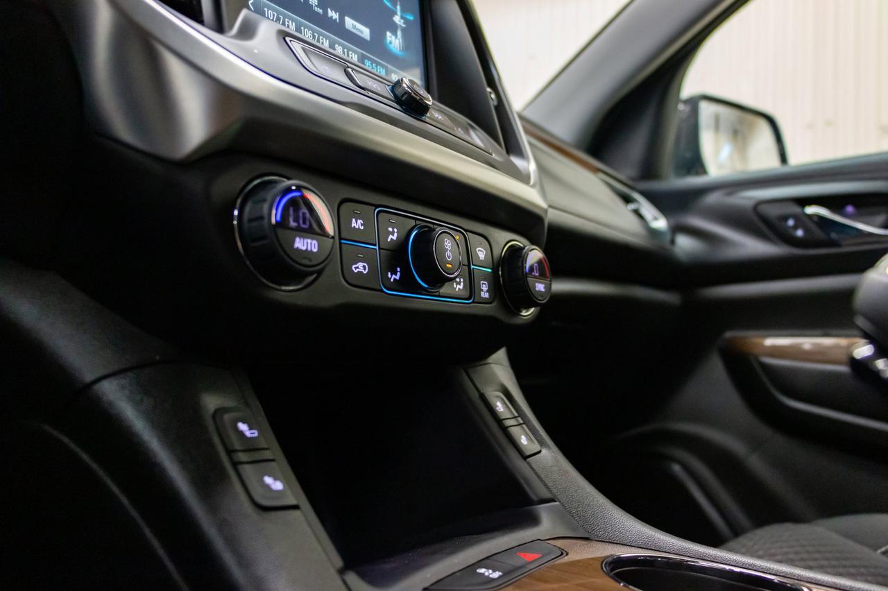 2018 GMC Acadia AWD SLE 3rd Row BCam Red Deer AB