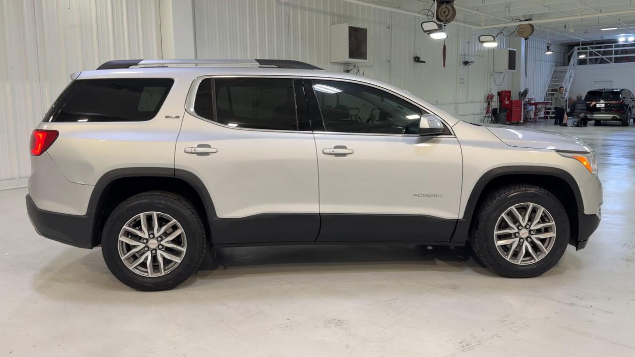 2018 GMC Acadia SLE