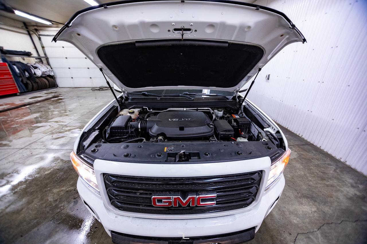 2018 GMC Canyon 4x4 Crew Cab All Terrain BCam Red Deer AB