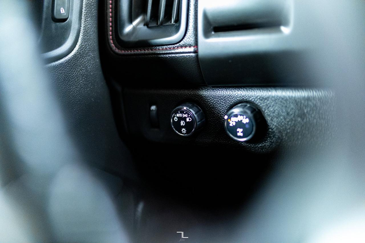 2018 GMC Canyon 4x4 Crew Cab All Terrain PSeat BCam Red Deer AB