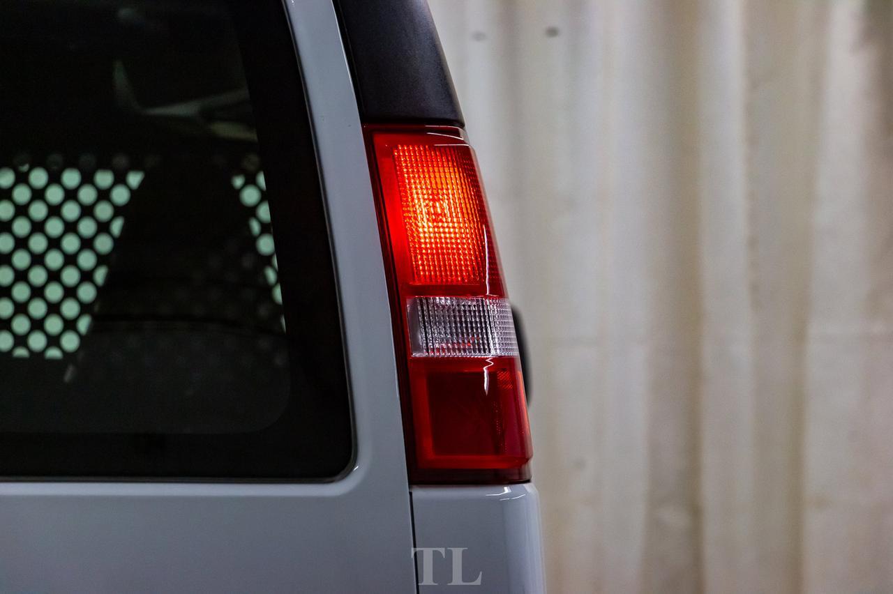 2018 GMC Savana 2500 Cargo Van BCam Red Deer AB