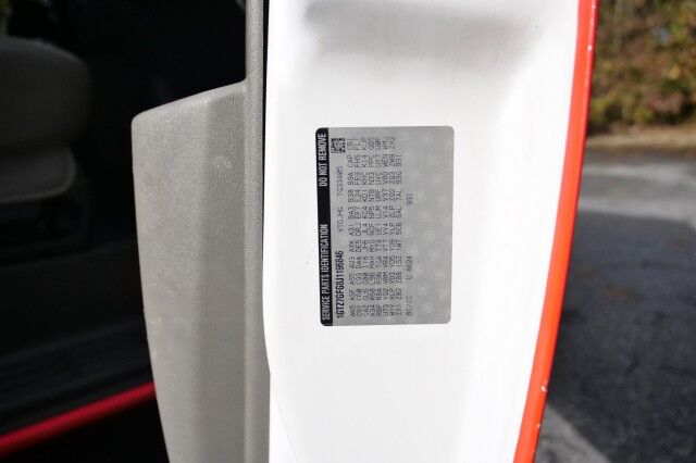 2018 GMC Savana 3500 Cargo Van / 6.0L V8 / Utility Van! High Point NC