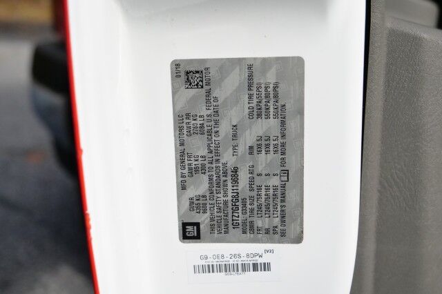 2018 GMC Savana 3500 Cargo Van / 6.0L V8 / Utility Van! High Point NC