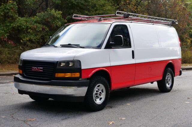2018 GMC Savana 3500 Cargo Van / 6.0L V8 / Utility Van! High Point NC