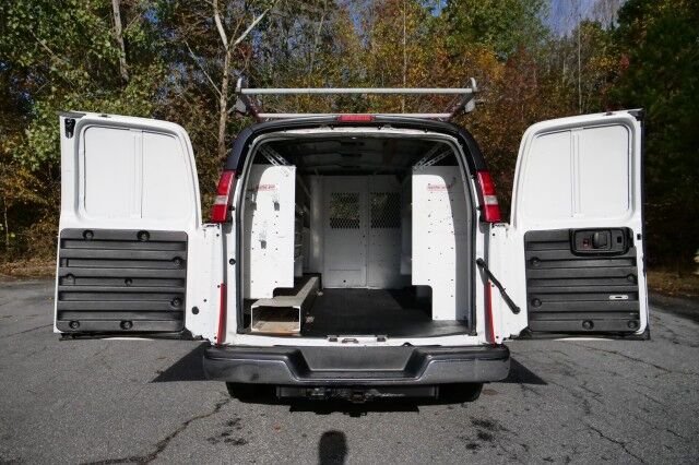 2018 GMC Savana 3500 Cargo Van / 6.0L V8 / Utility Van! High Point NC