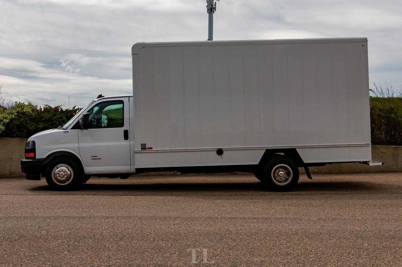 2018 GMC Savana 4500 Cutaway Cube Van Red Deer AB