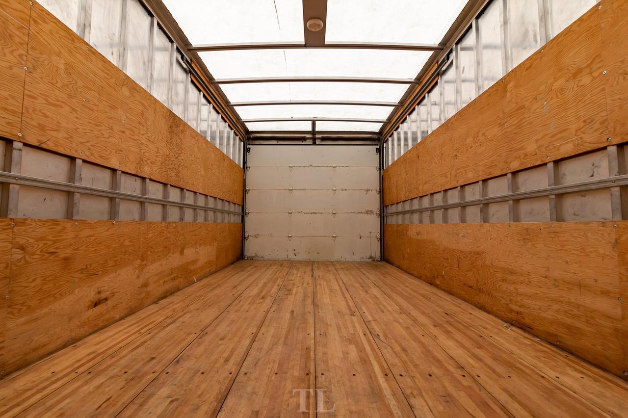 2018 GMC Savana 4500 Cutaway Cube Van Red Deer AB