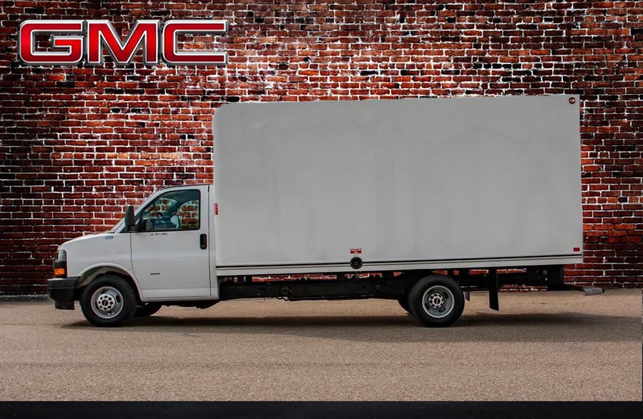 2018 GMC Savana Commercial Cutaway 3500 CUBE VAN