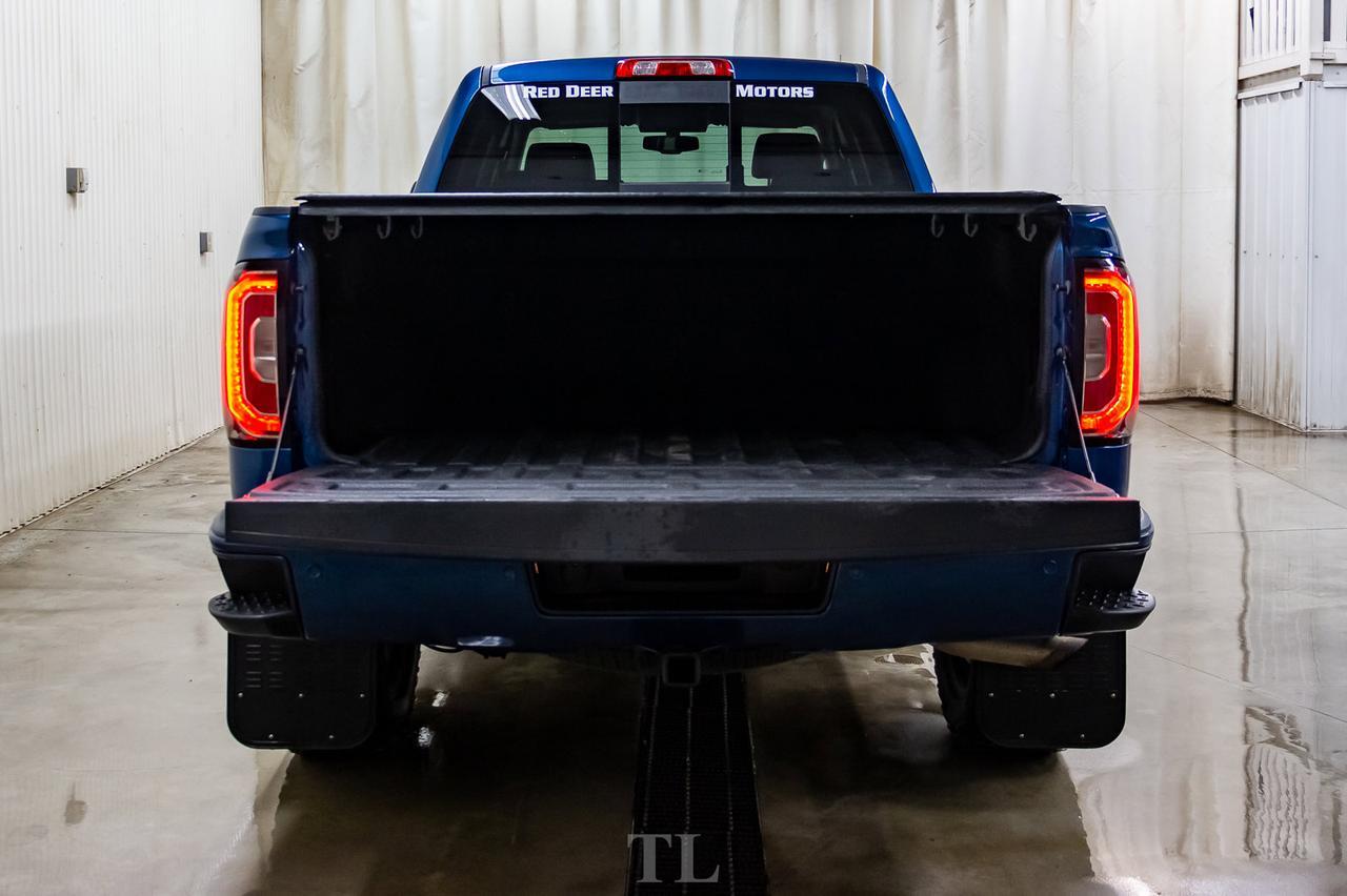 2018 GMC Sierra 1500 4x4 Crew Cab All Terrain Level Kit Leather Nav BCam Red Deer AB