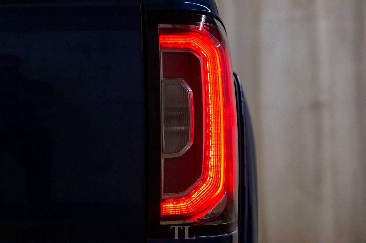 2018 GMC Sierra 1500 4x4 Crew Cab All Terrain Level Kit Leather Nav BCam Red Deer AB