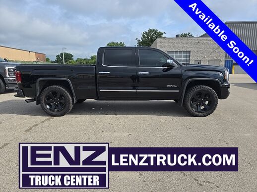 2018_GMC_Sierra 1500_4x4 Crew Cab Denali_ Fond du Lac WI