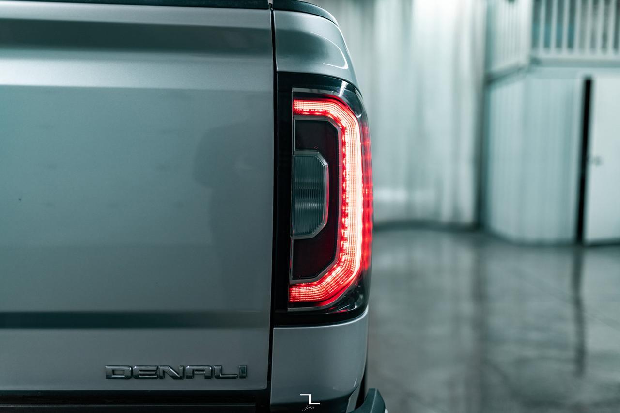 2018 GMC Sierra 1500 4x4 Crew Cab Denali Leather Roof Nav BCam Red Deer AB