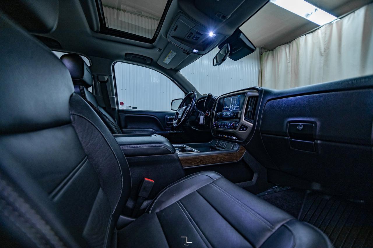 2018 GMC Sierra 1500 4x4 Crew Cab Denali Leather Roof Nav BCam Red Deer AB
