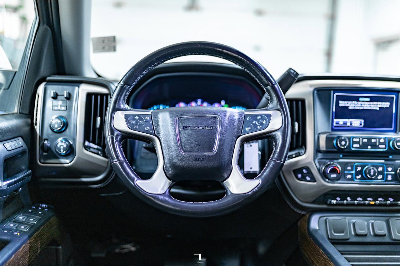 2018 GMC Sierra 1500 4x4 Crew Cab Denali Leather Roof Nav BCam Red Deer AB