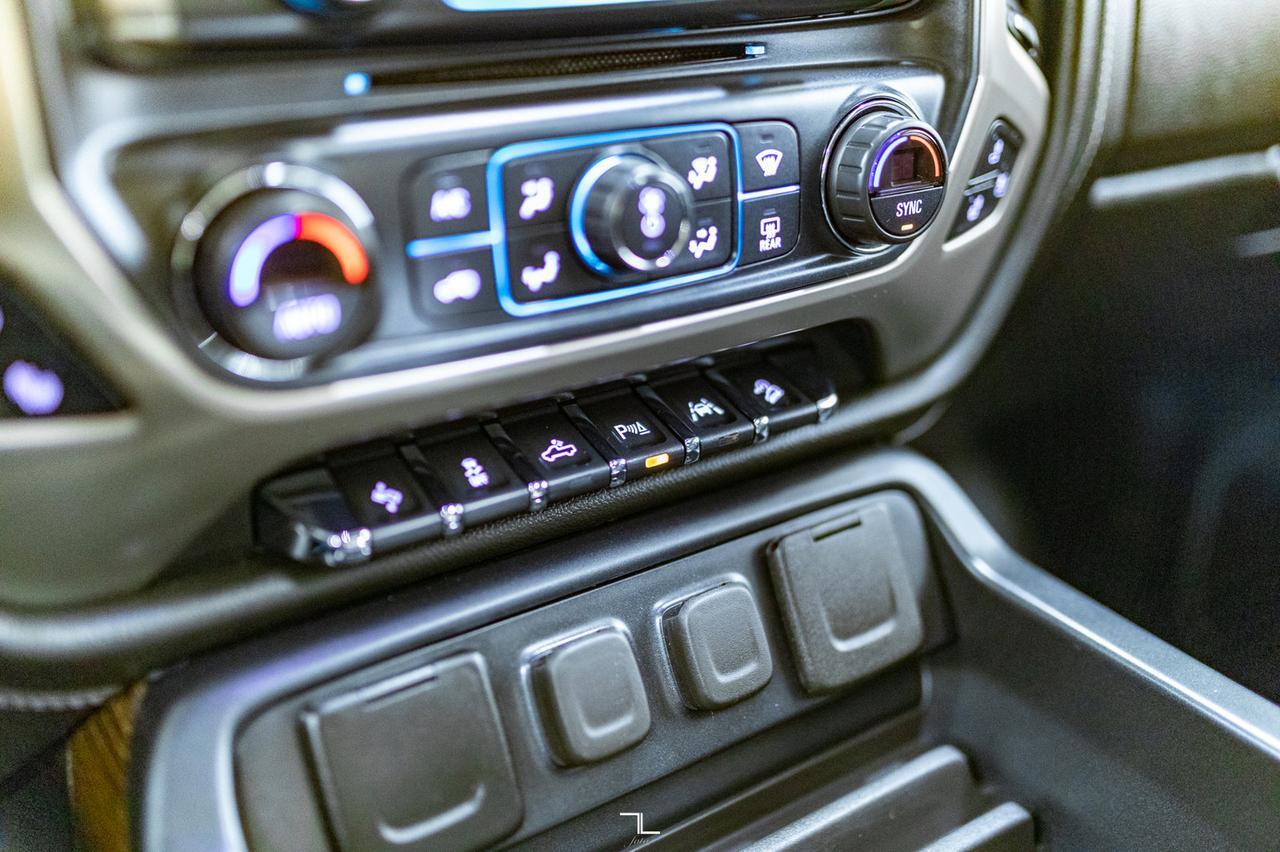 2018 GMC Sierra 1500 4x4 Crew Cab Denali Leather Roof Nav BCam Red Deer AB