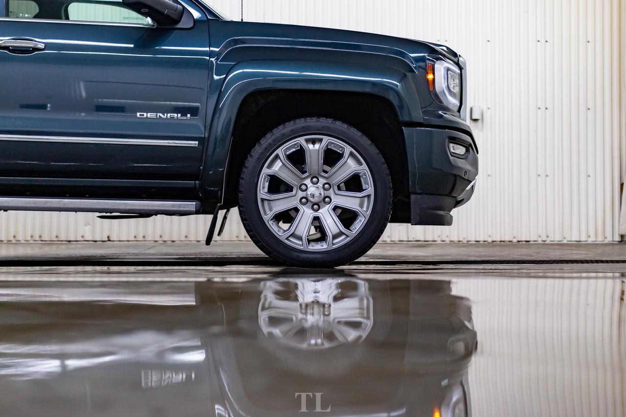 2018 GMC Sierra 1500 4x4 Crew Cab Denali Leather Roof Nav BCam Red Deer AB