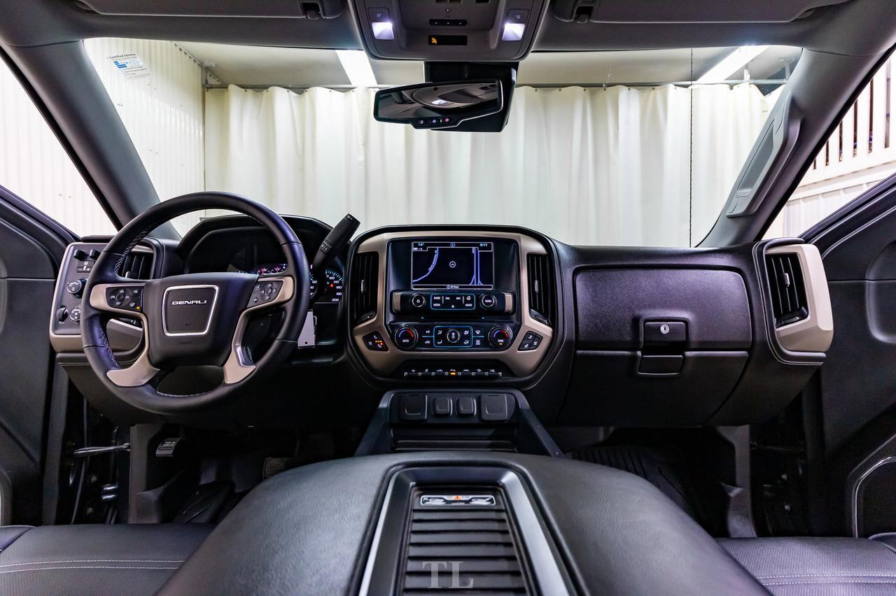 2018 GMC Sierra 1500 4x4 Crew Cab Denali Leather Roof Nav BCam Red Deer AB