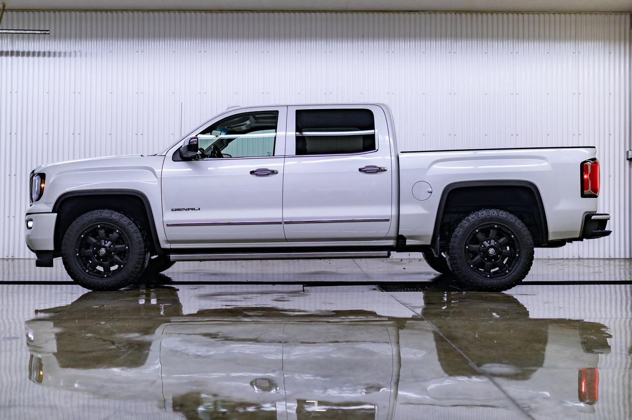 2018 GMC Sierra 1500 4x4 Crew Cab Denali Leather Roof Nav BCam Red Deer AB