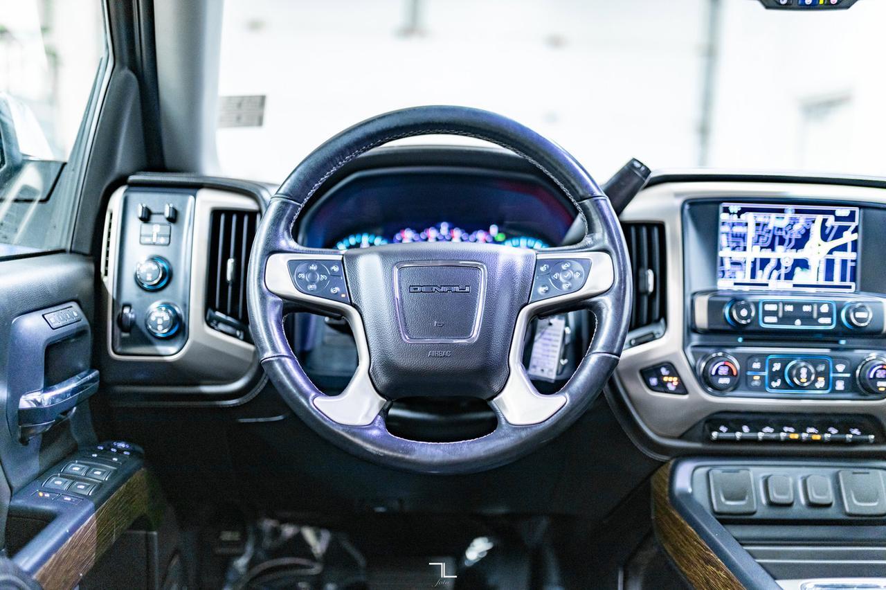 2018 GMC Sierra 1500 4x4 Crew Cab Denali Leather Roof Nav BCam Red Deer AB