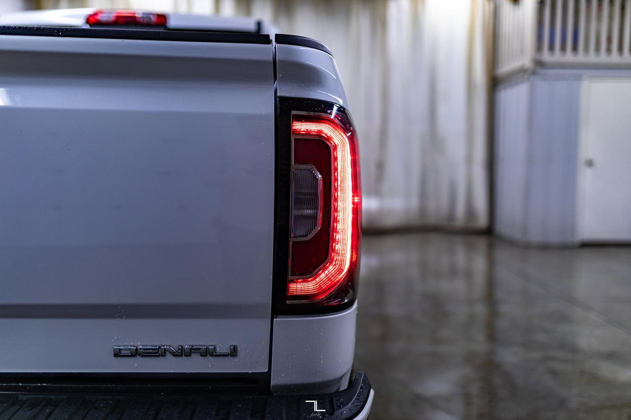 2018 GMC Sierra 1500 4x4 Crew Cab Denali Leather Roof Nav BCam Red Deer AB