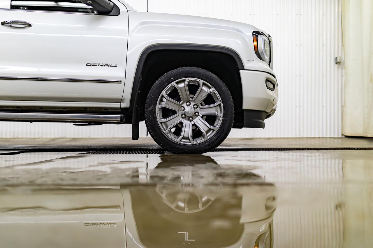 2018 GMC Sierra 1500 4x4 Crew Cab Denali Leather Roof Nav BCam Red Deer AB