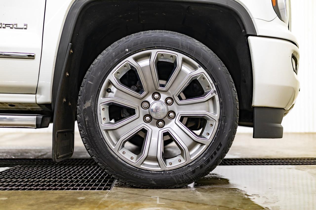 2018 GMC Sierra 1500 4x4 Crew Cab Denali Leather Roof Nav BCam Red Deer AB