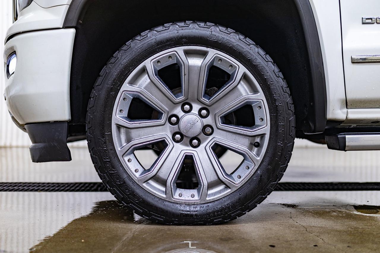 2018 GMC Sierra 1500 4x4 Crew Cab Denali Leather Roof Nav BCam Red Deer AB