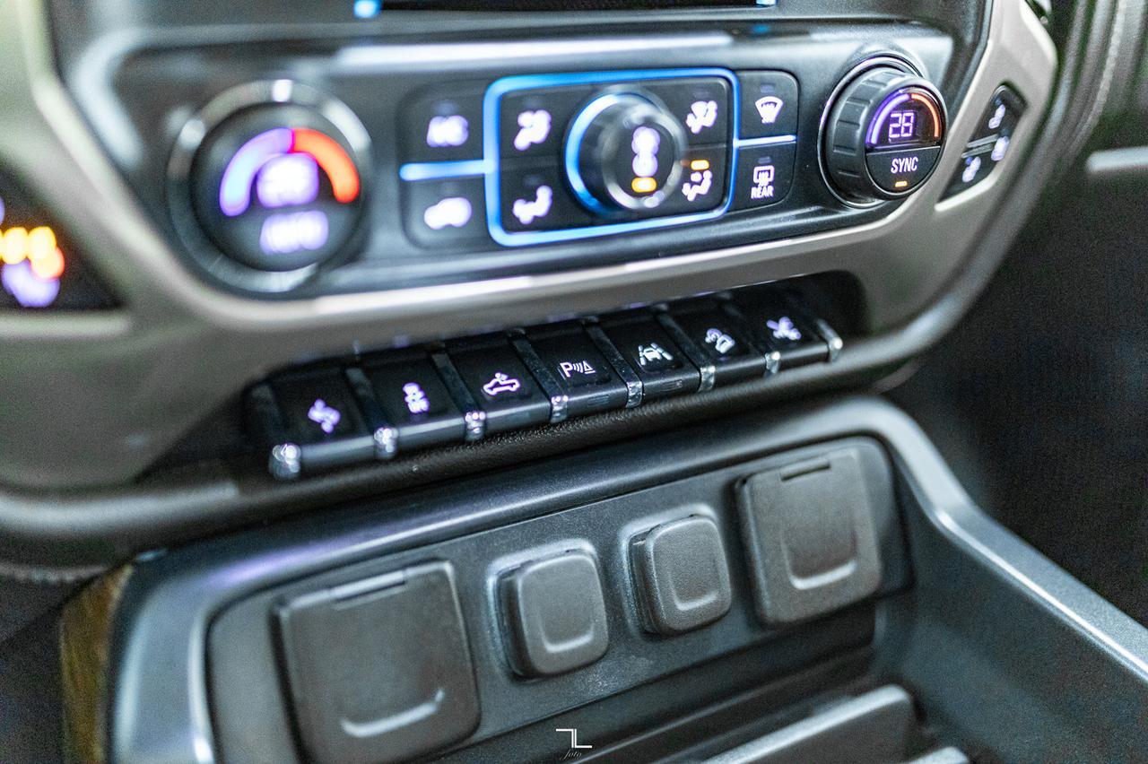 2018 GMC Sierra 1500 4x4 Crew Cab Denali Leather Roof Nav BCam Red Deer AB