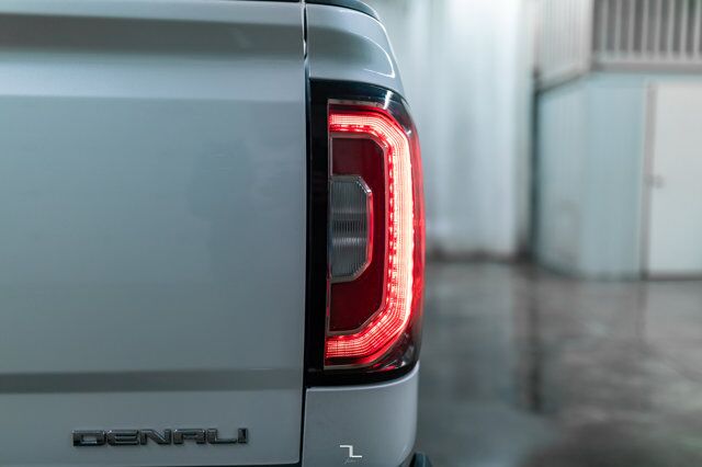 2018 GMC Sierra 1500 4x4 Crew Cab Denali Leather Roof Nav BCam Red Deer AB