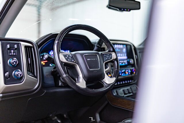 2018 GMC Sierra 1500 4x4 Crew Cab Denali Leather Roof Nav BCam Red Deer AB