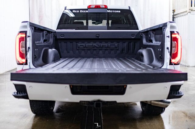 2018 GMC Sierra 1500 4x4 Crew Cab Denali Leather Roof Nav BCam Red Deer AB