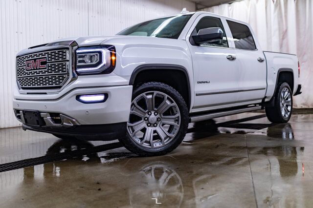2018 GMC Sierra 1500 4x4 Crew Cab Denali Leather Roof Nav BCam Red Deer AB