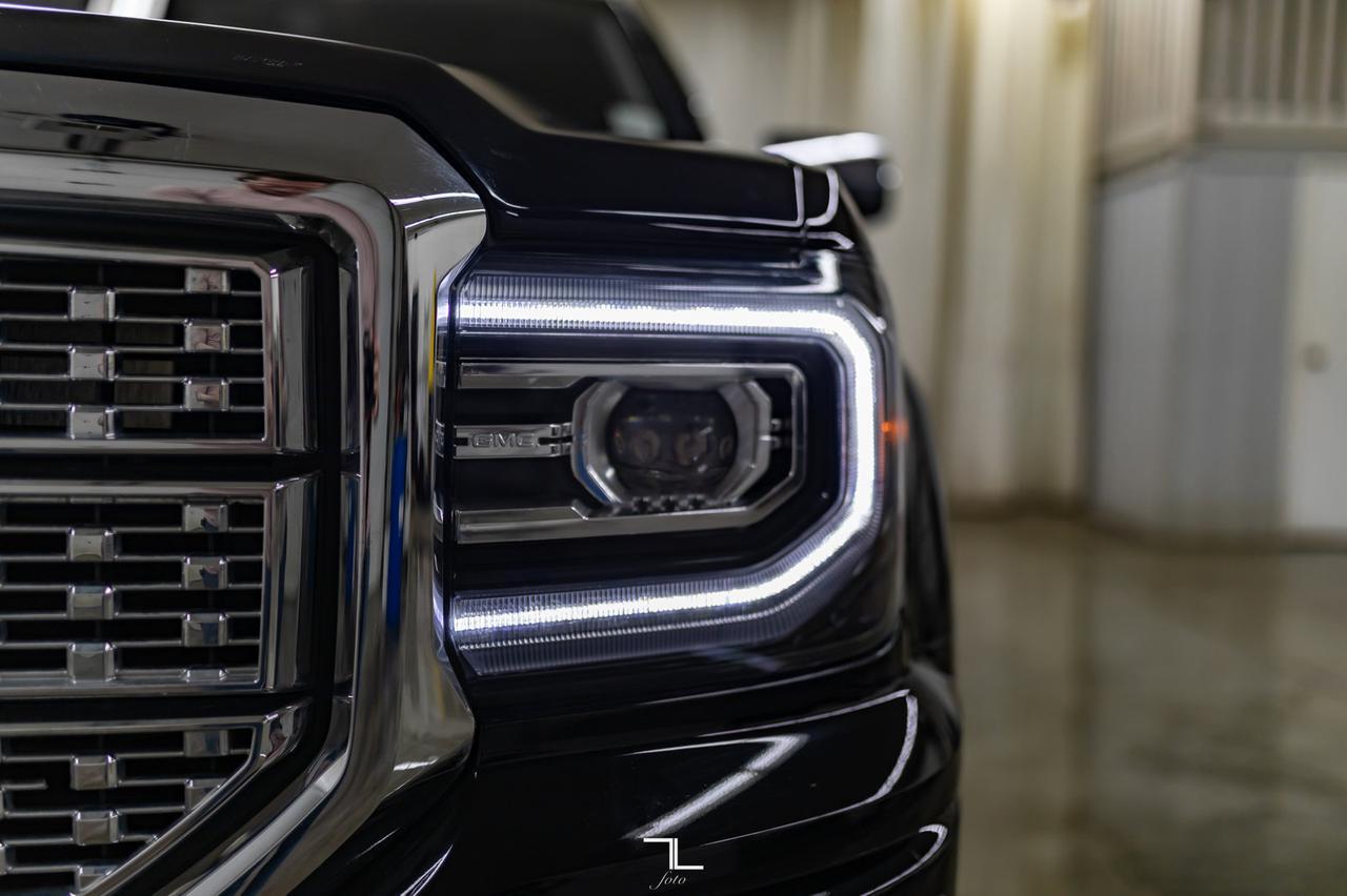 2018 GMC Sierra 1500 4x4 Crew Cab Denali Leather Roof Nav BCam Red Deer AB