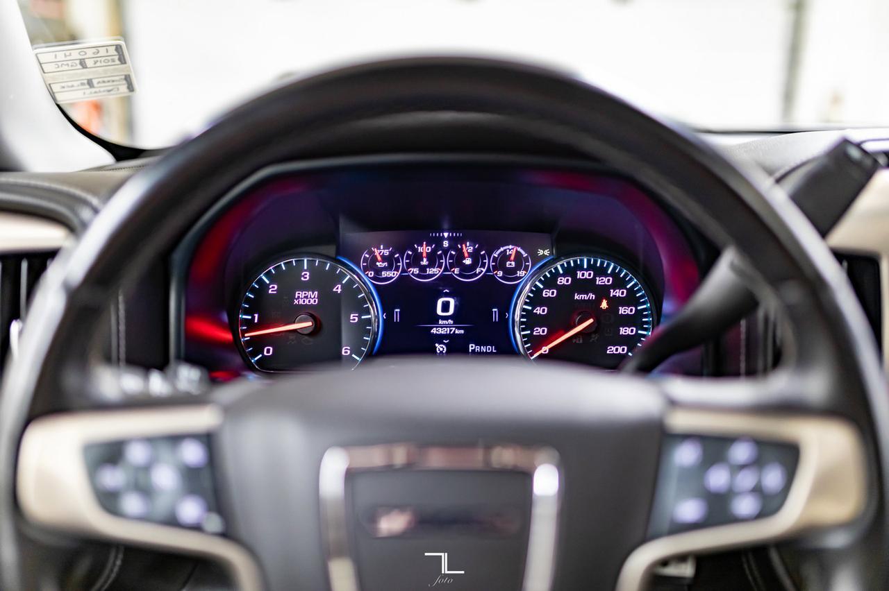 2018 GMC Sierra 1500 4x4 Crew Cab Denali Leather Roof Nav BCam Red Deer AB