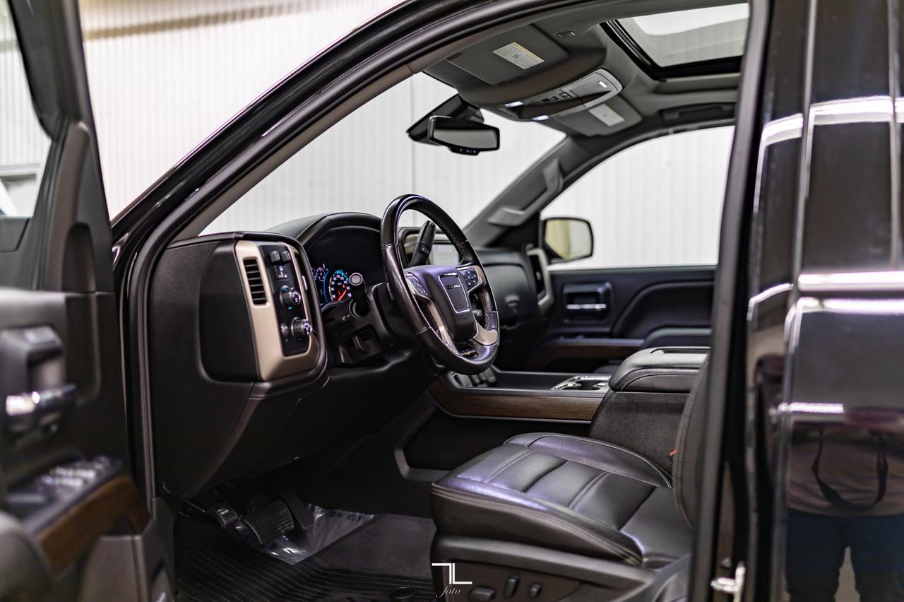 2018 GMC Sierra 1500 4x4 Crew Cab Denali Leather Roof Nav BCam Red Deer AB