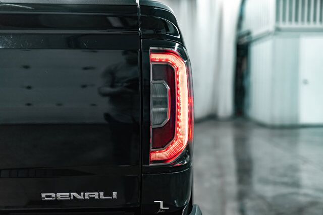 2018 GMC Sierra 1500 4x4 Crew Cab Denali Leather Roof Nav BCam Red Deer AB