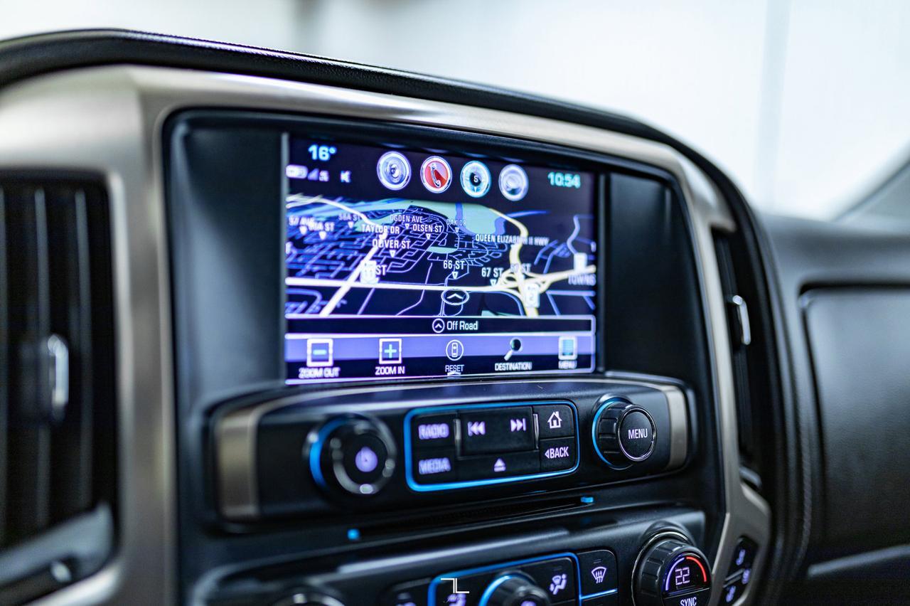 2018 GMC Sierra 1500 4x4 Crew Cab Denali Leather Roof Nav BCam Red Deer AB