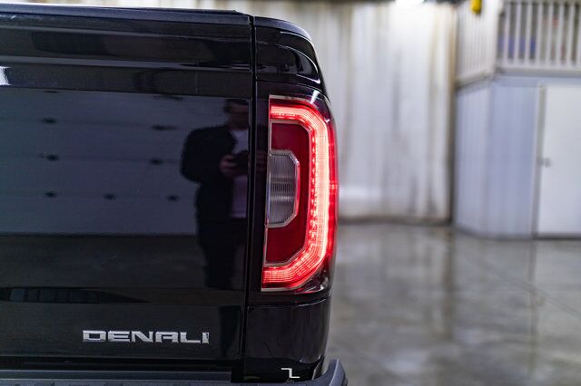 2018 GMC Sierra 1500 4x4 Crew Cab Denali Leather Roof Nav BCam Red Deer AB