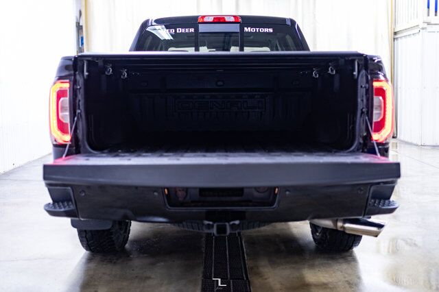 2018 GMC Sierra 1500 4x4 Crew Cab Denali Leather Roof Nav BCam Red Deer AB