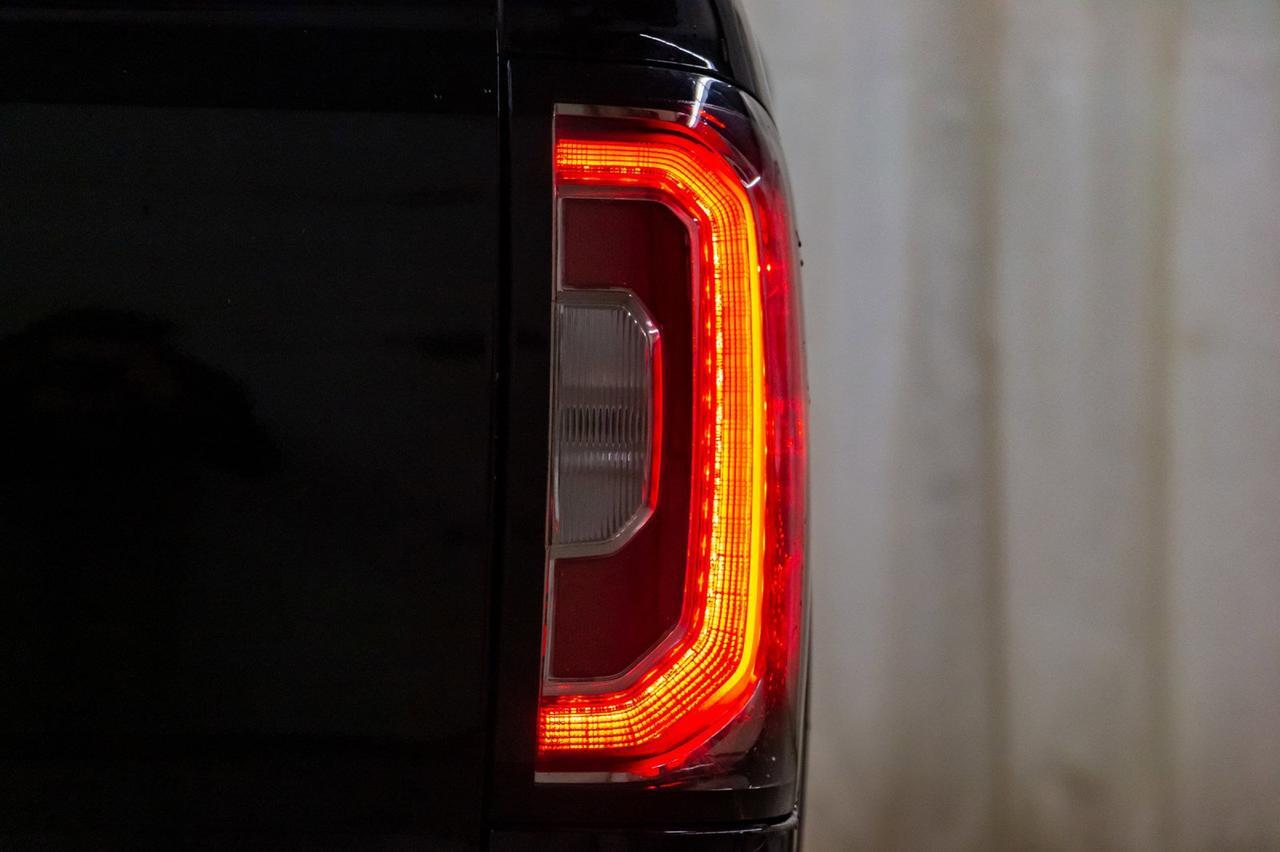 2018 GMC Sierra 1500 4x4 Crew Cab Denali Leather Roof Nav Red Deer AB