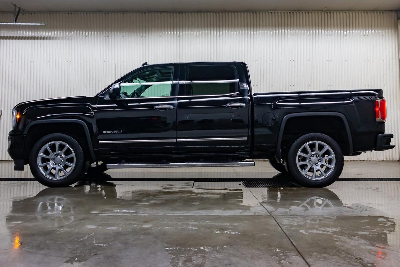 2018 GMC Sierra 1500 4x4 Crew Cab Denali Leather Roof Nav Red Deer AB