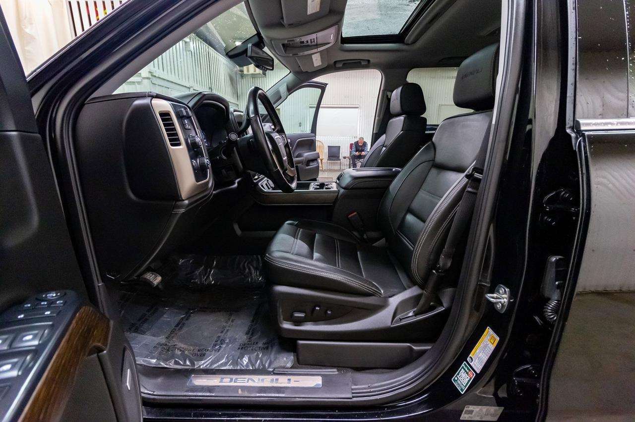 2018 GMC Sierra 1500 4x4 Crew Cab Denali Leather Roof Nav Red Deer AB