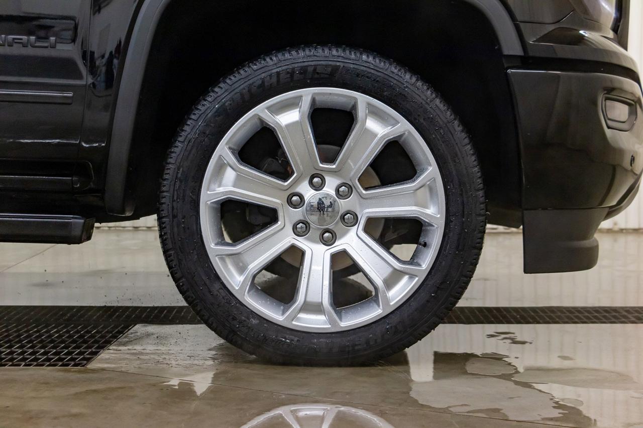 2018 GMC Sierra 1500 4x4 Crew Cab Denali Leather Roof Nav Red Deer AB