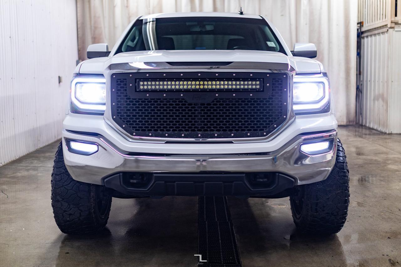 2018 GMC Sierra 1500 4x4 Crew Cab SLE 6" Lift PSeat BCam Red Deer AB