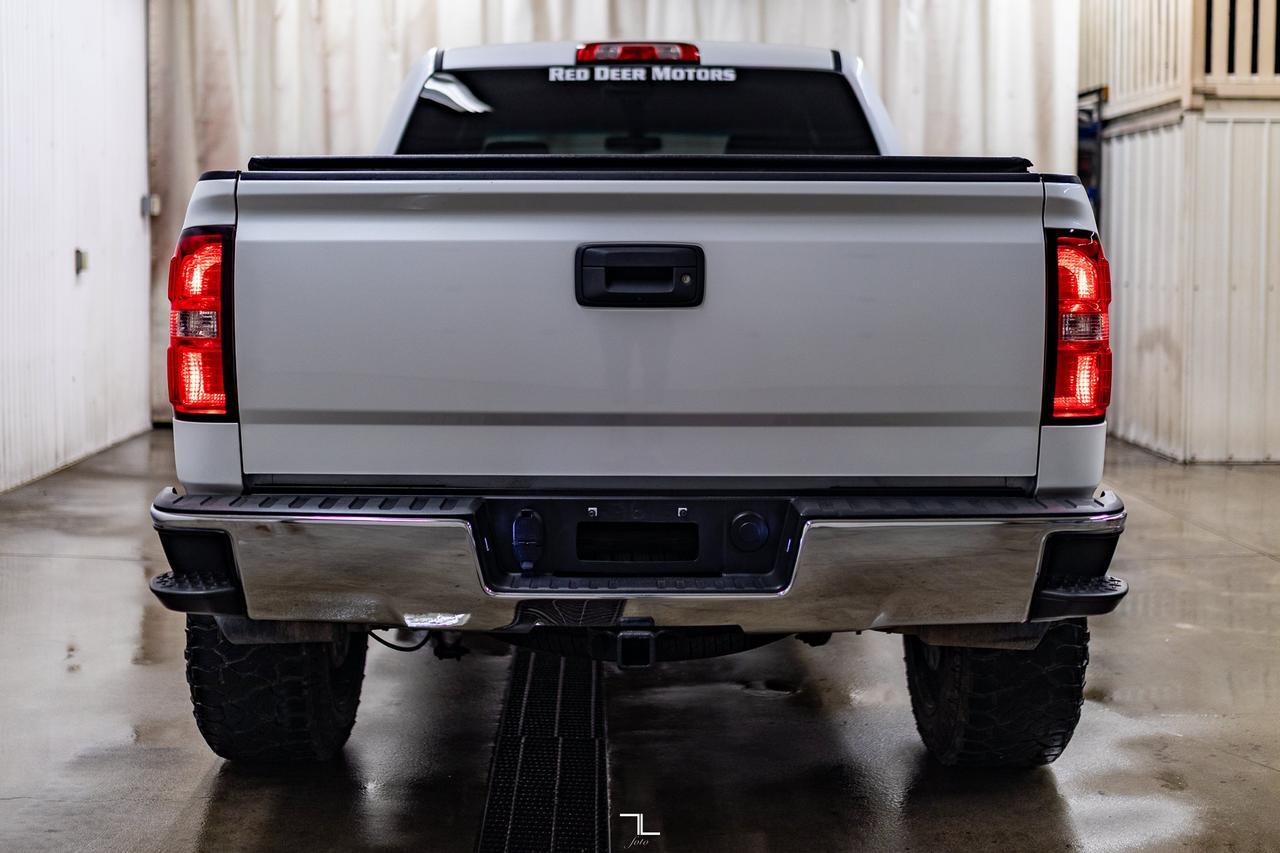 2018 GMC Sierra 1500 4x4 Crew Cab SLE 6" Lift PSeat BCam Red Deer AB