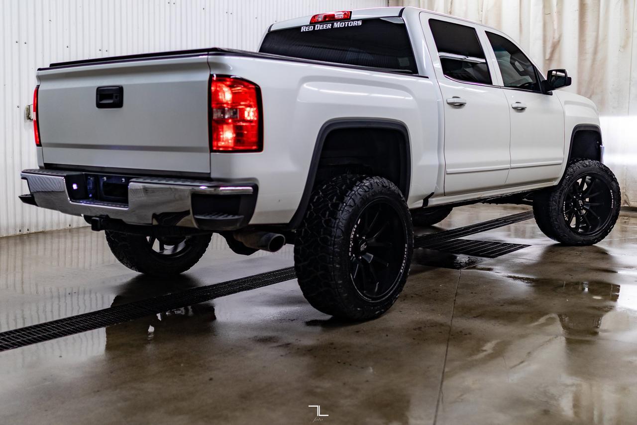 2018 GMC Sierra 1500 4x4 Crew Cab SLE 6" Lift PSeat BCam Red Deer AB