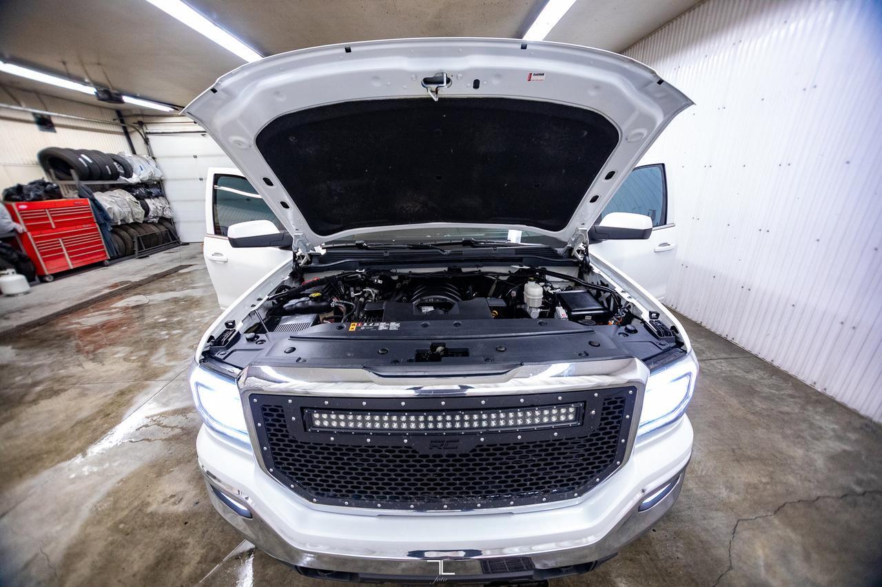 2018 GMC Sierra 1500 4x4 Crew Cab SLE 6" Lift PSeat BCam Red Deer AB