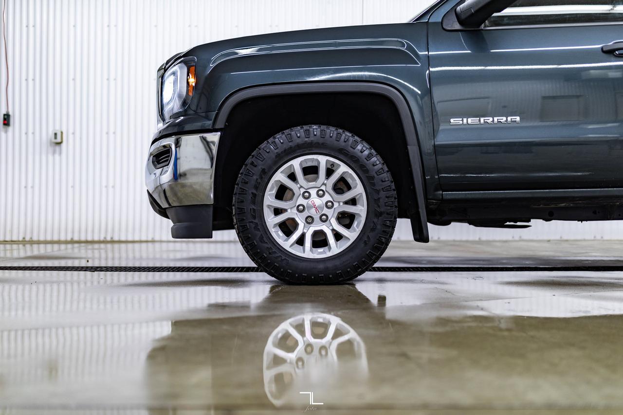 2018 GMC Sierra 1500 4x4 Crew Cab SLE BCam Red Deer AB